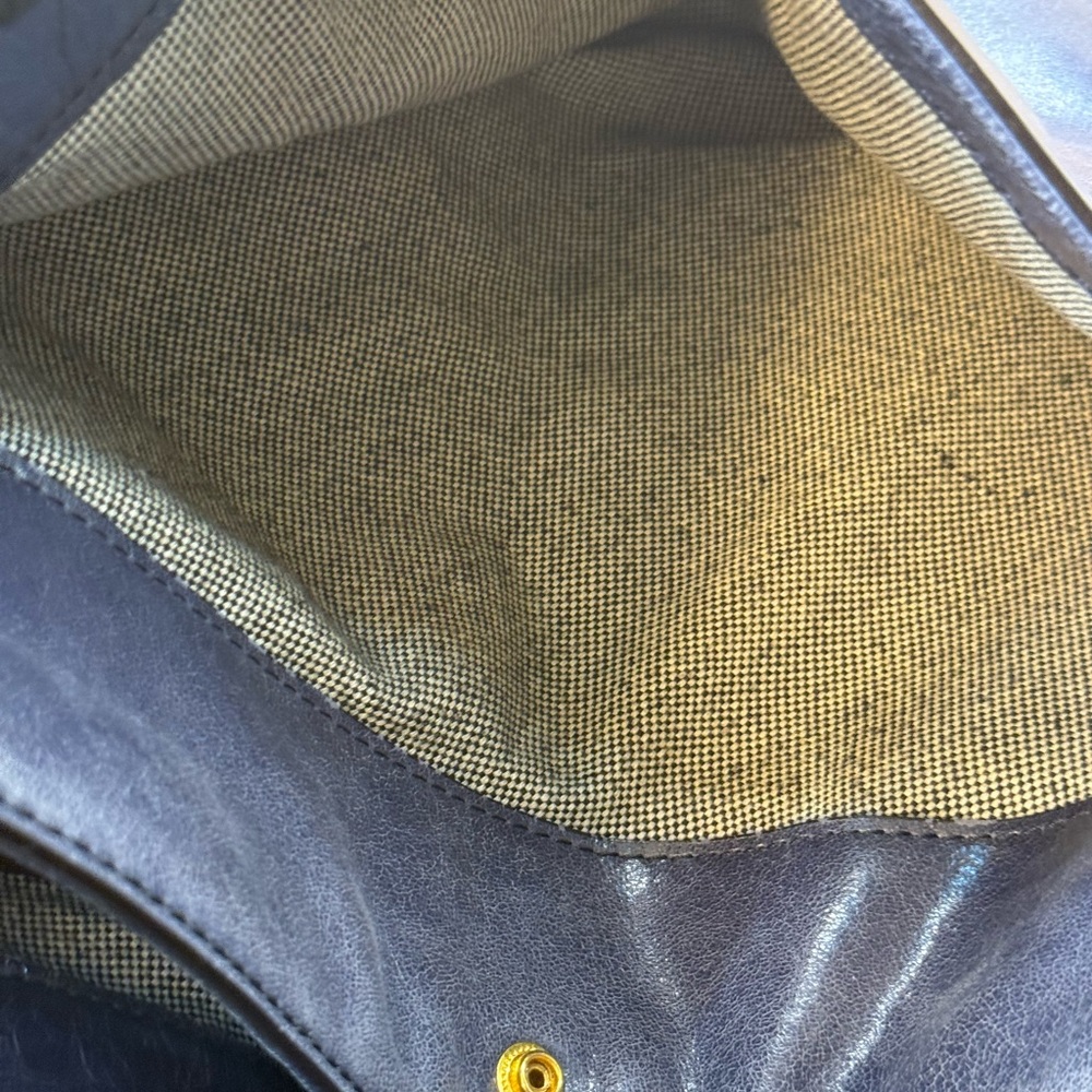 MCM BLUE DISTRESSED LEATHER SHOULDER BAG w / replacement chain strap - Picture 12 of 16